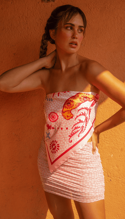 Mascada Estampada Rosa Jaguares, Colección Pacifico de Bari Swimwear - Bari, los mejores trajes de baño y Bikinis. Diseño y tecnología juntos.