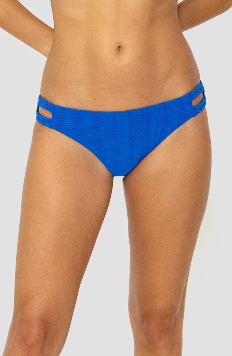 Panty Normal Bikini Azul Bailando Entre Palmas